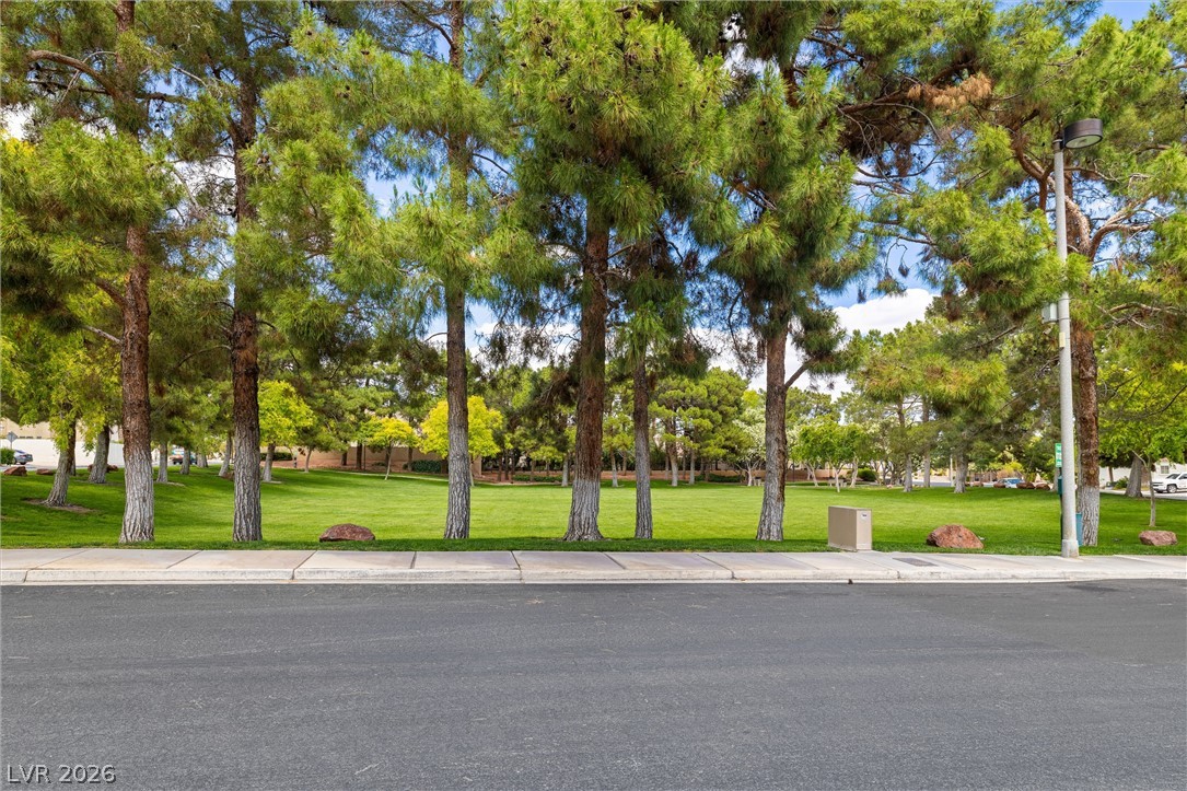 9752 LOST COLT Circle