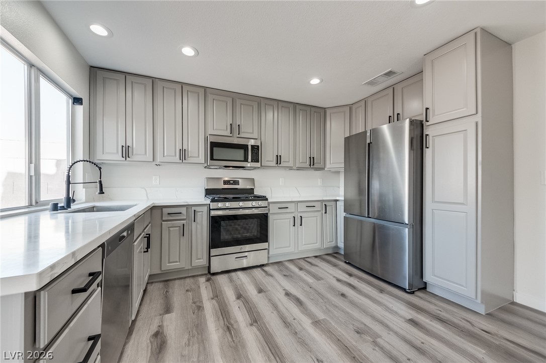 7946 Kentshire Drive