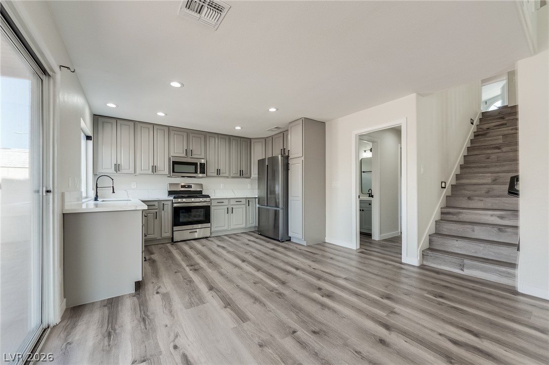 7946 Kentshire Drive