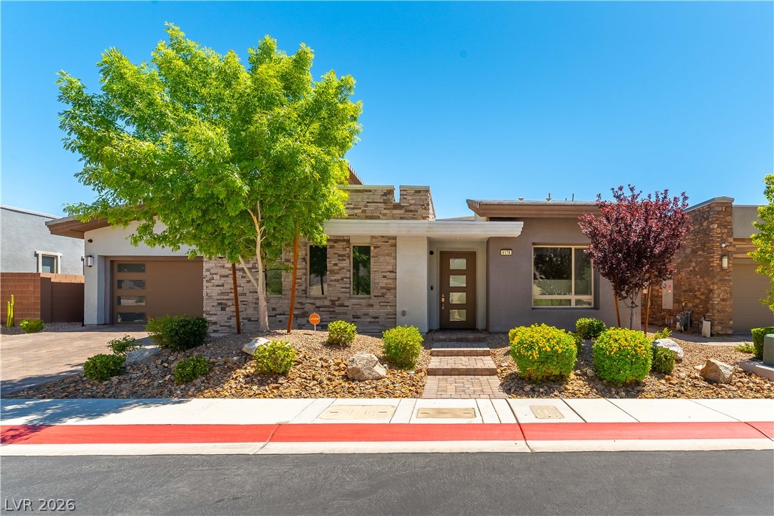 6178 Petroglyph Avenue