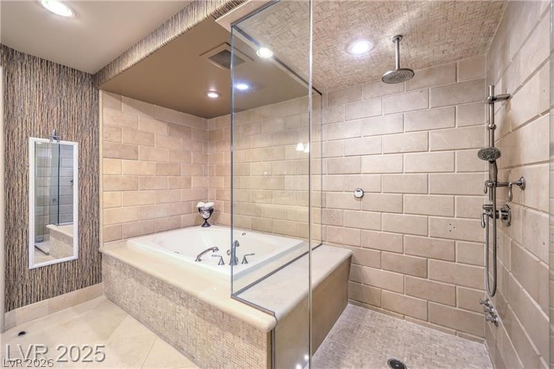 9101 Alta Drive 1406