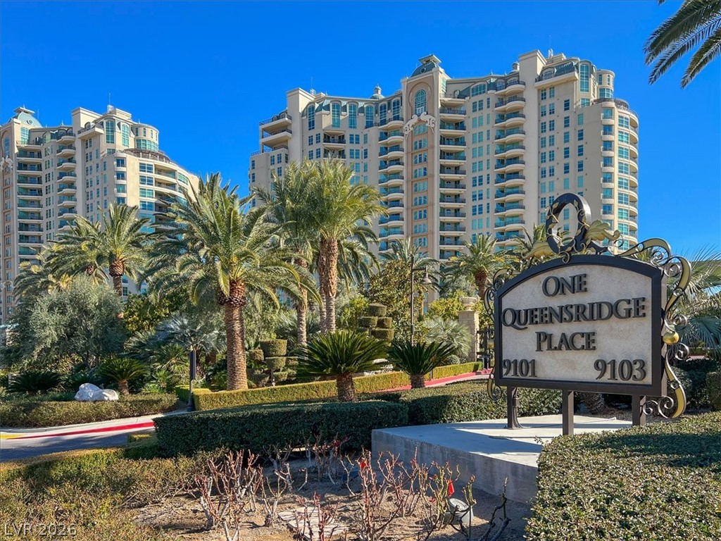 9101 Alta Drive 203