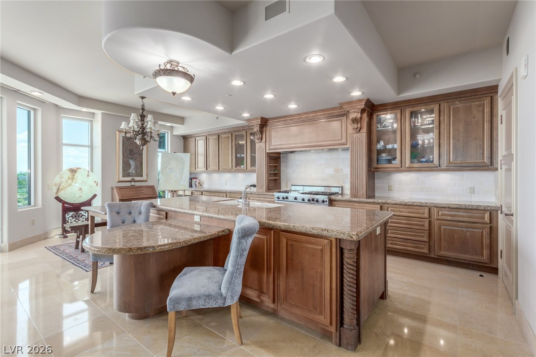 9101 Alta Drive 203