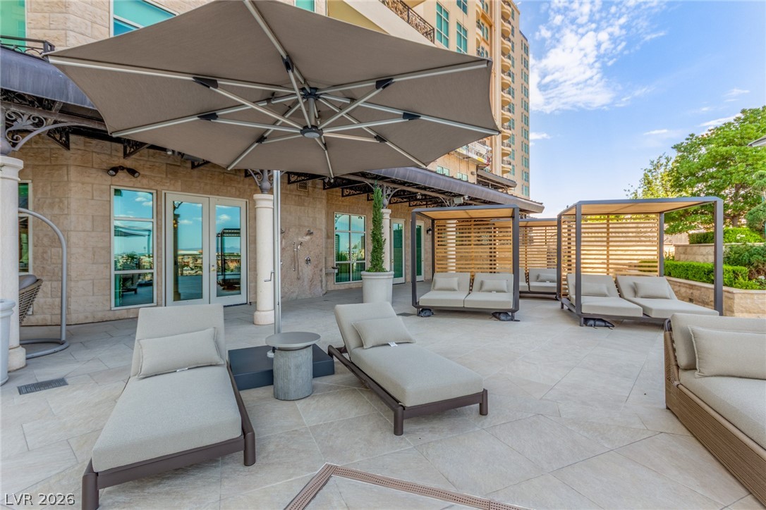 9101 Alta Drive 203