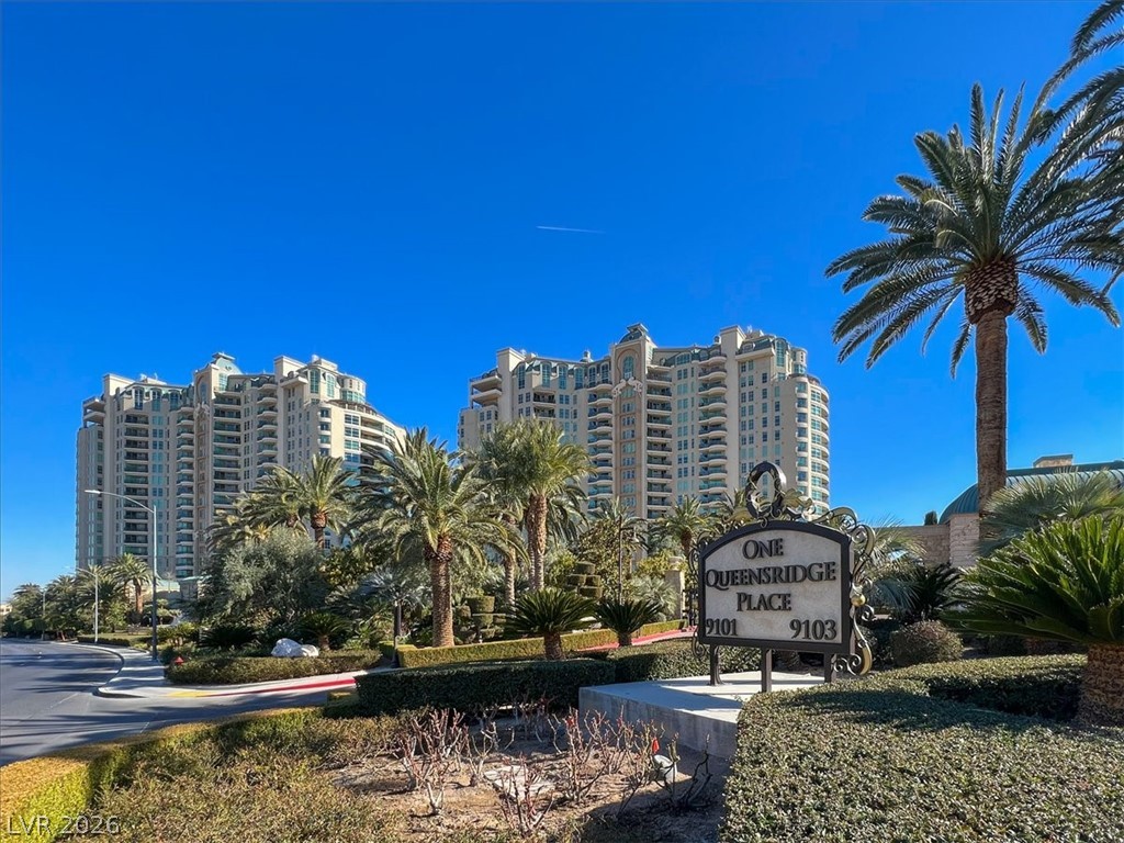 9101 Alta Drive 203