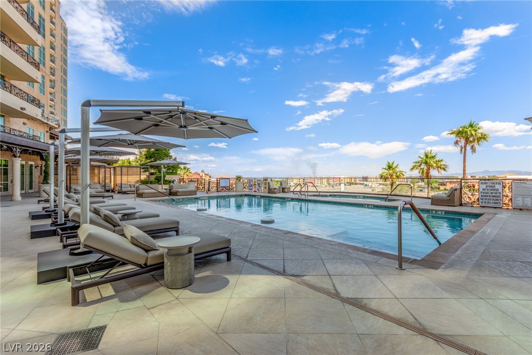 9101 Alta Drive 203