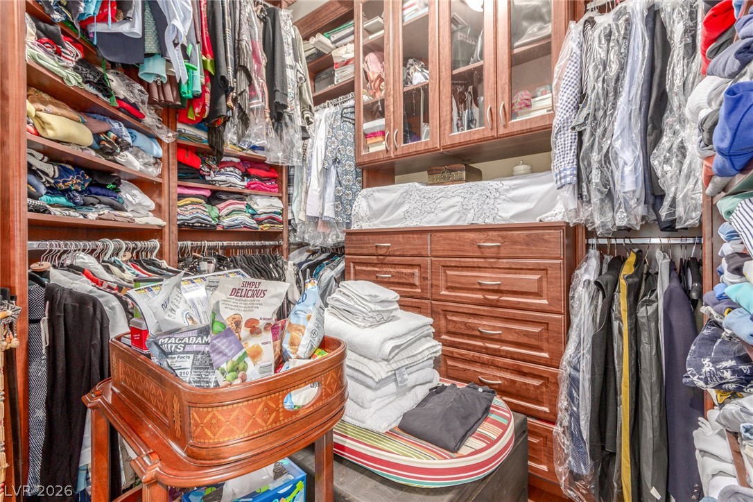 9101 Alta Drive 203