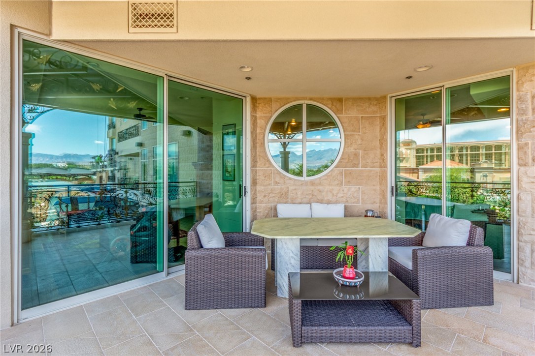 9101 Alta Drive 203
