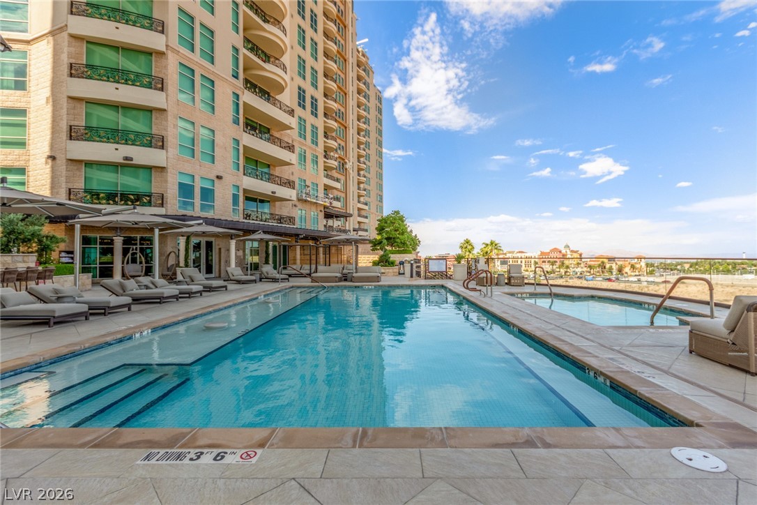 9101 Alta Drive 203