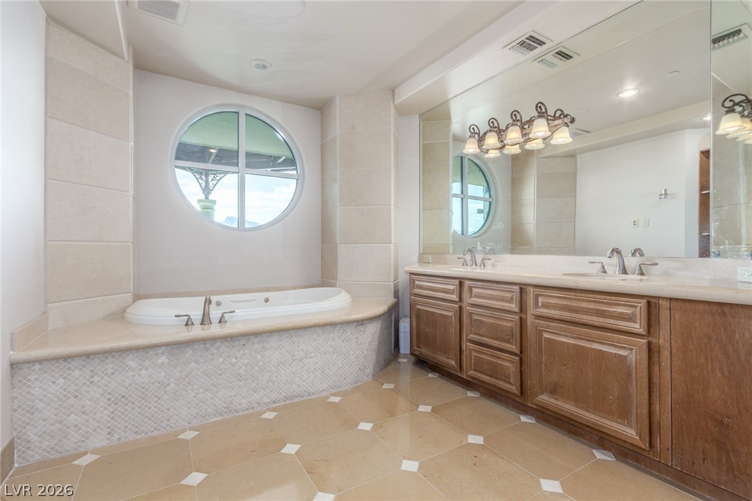 9101 Alta Drive 203
