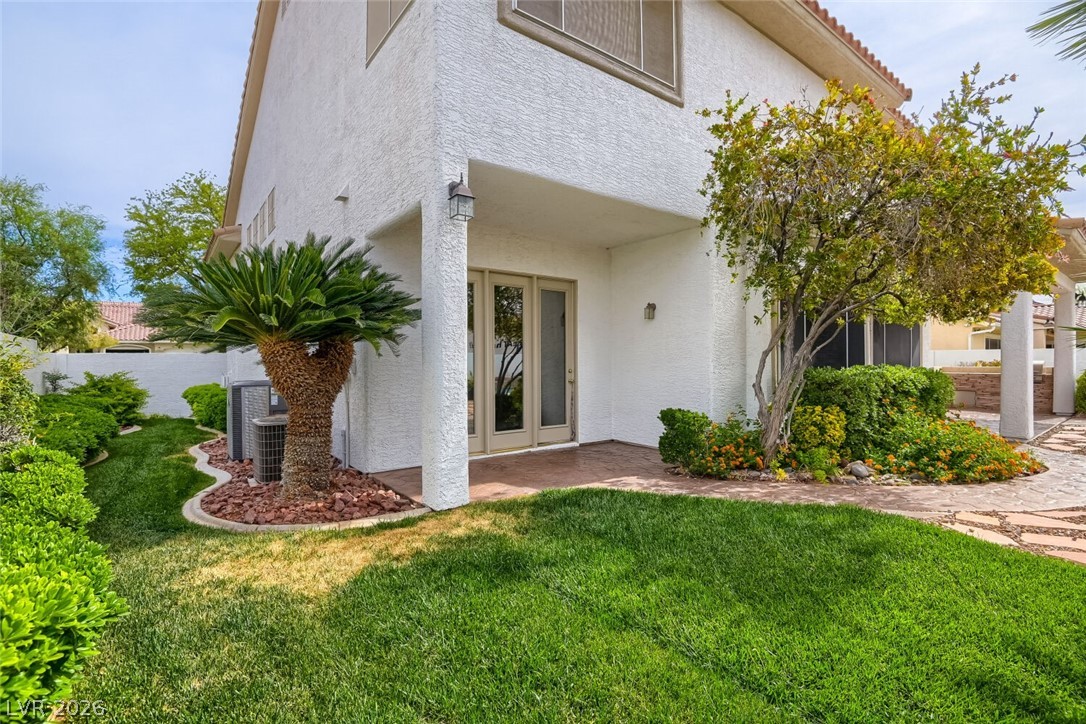 9655 Phoenician Avenue