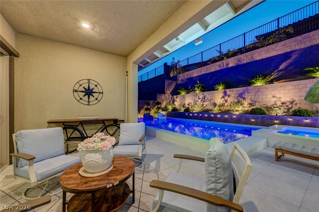 211 Bella Noche Street