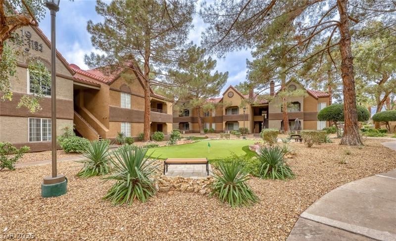 2200 South Fort Apache Road 1073