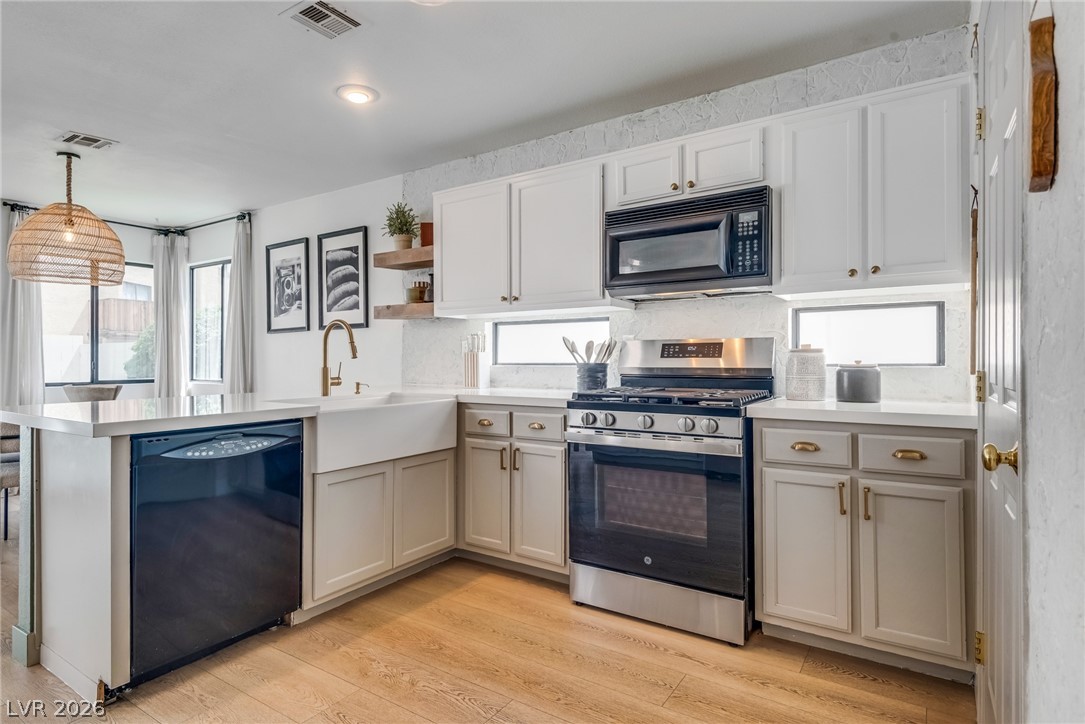 8212 Ogee Drive