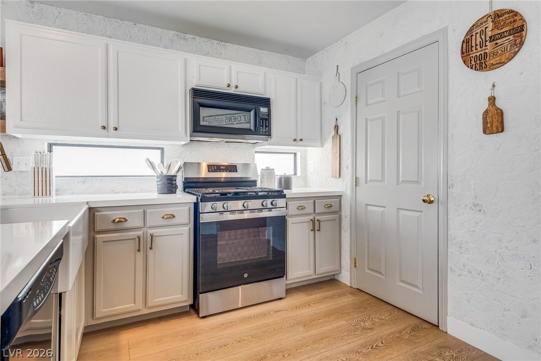 8212 Ogee Drive