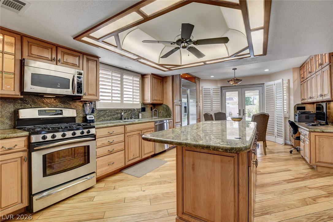 1836 Birdie Lane