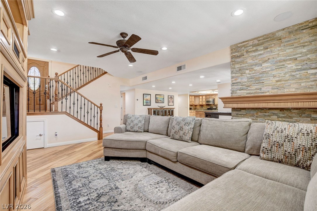 1836 Birdie Lane