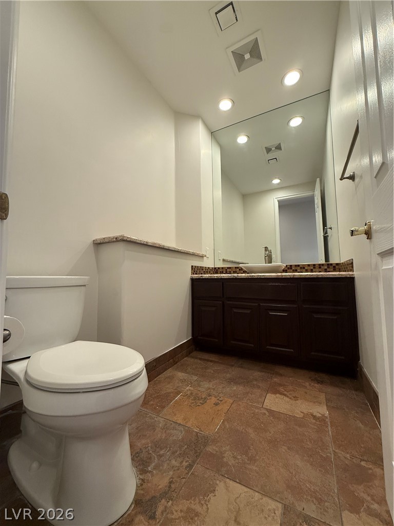 8112 Sapphire Bay Circle