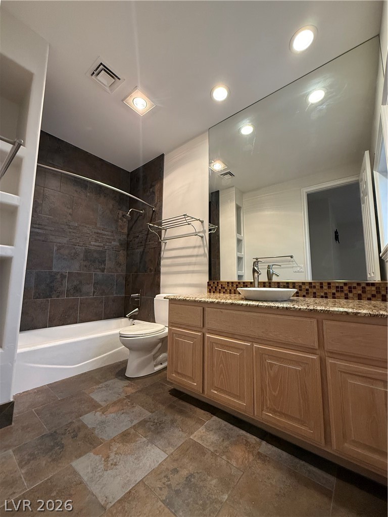 8112 Sapphire Bay Circle