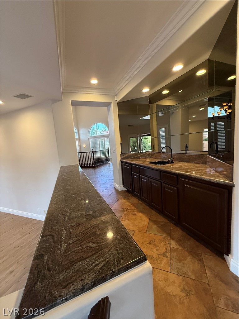 8112 Sapphire Bay Circle