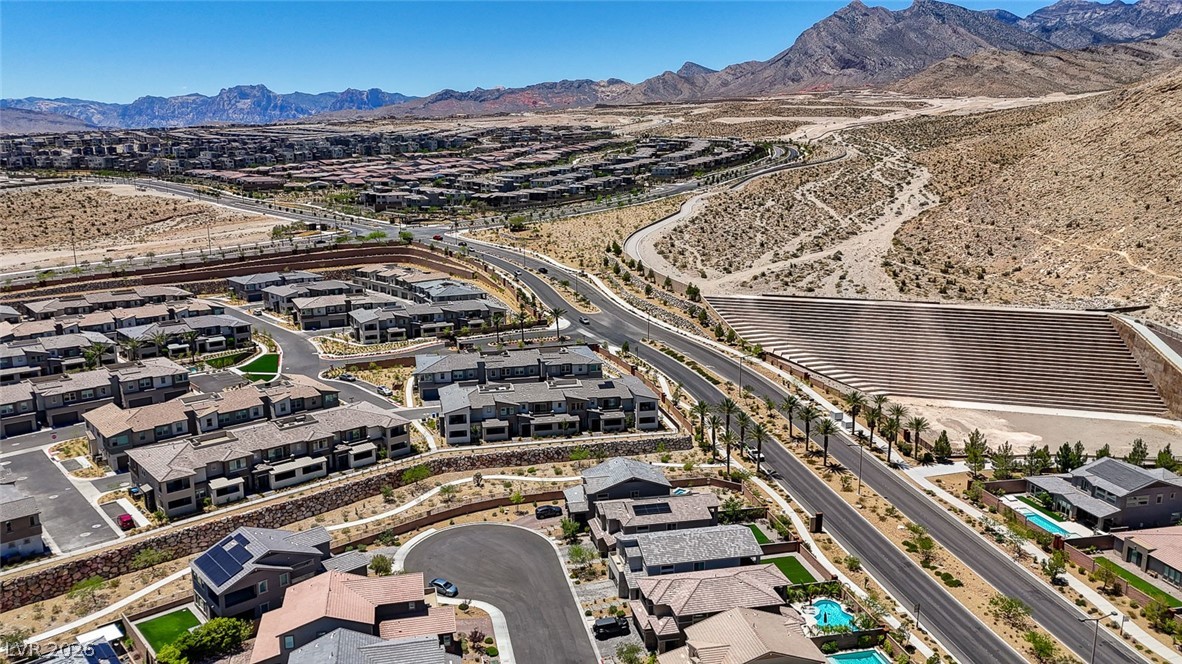 2557 Iron Crest Lane