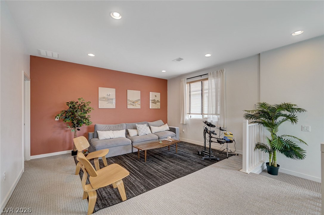 2557 Iron Crest Lane