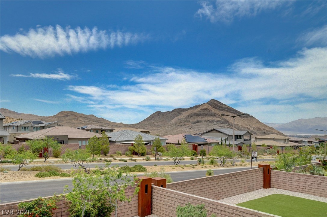 2557 Iron Crest Lane