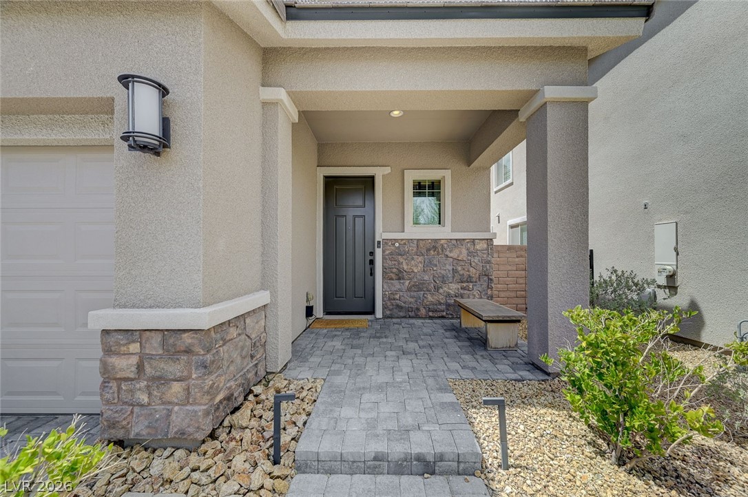 2557 Iron Crest Lane