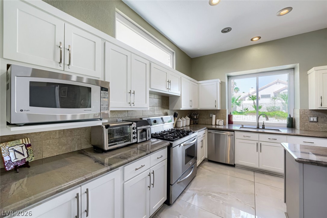 2913 Channel Rock Drive