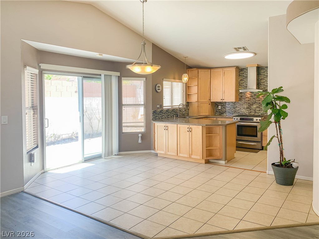 405 Europa Way