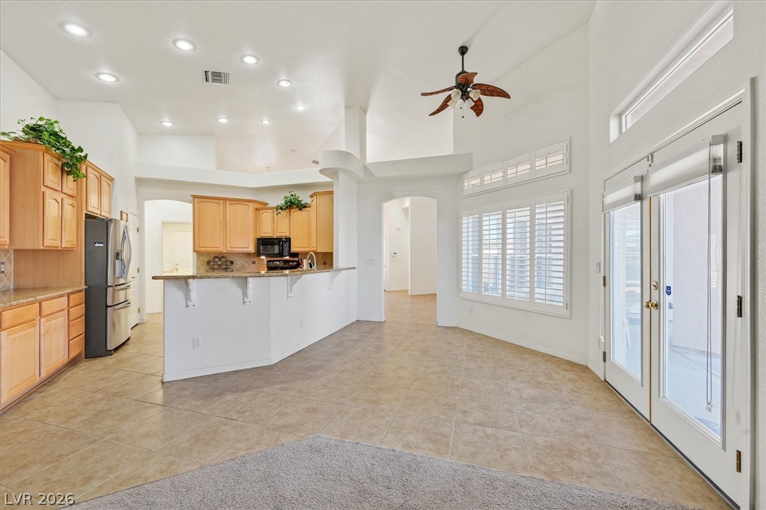 6120 Farm Rd