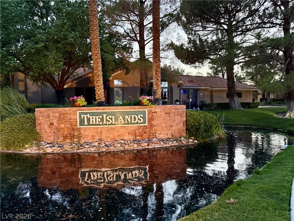 5046 Crooked Stick Way