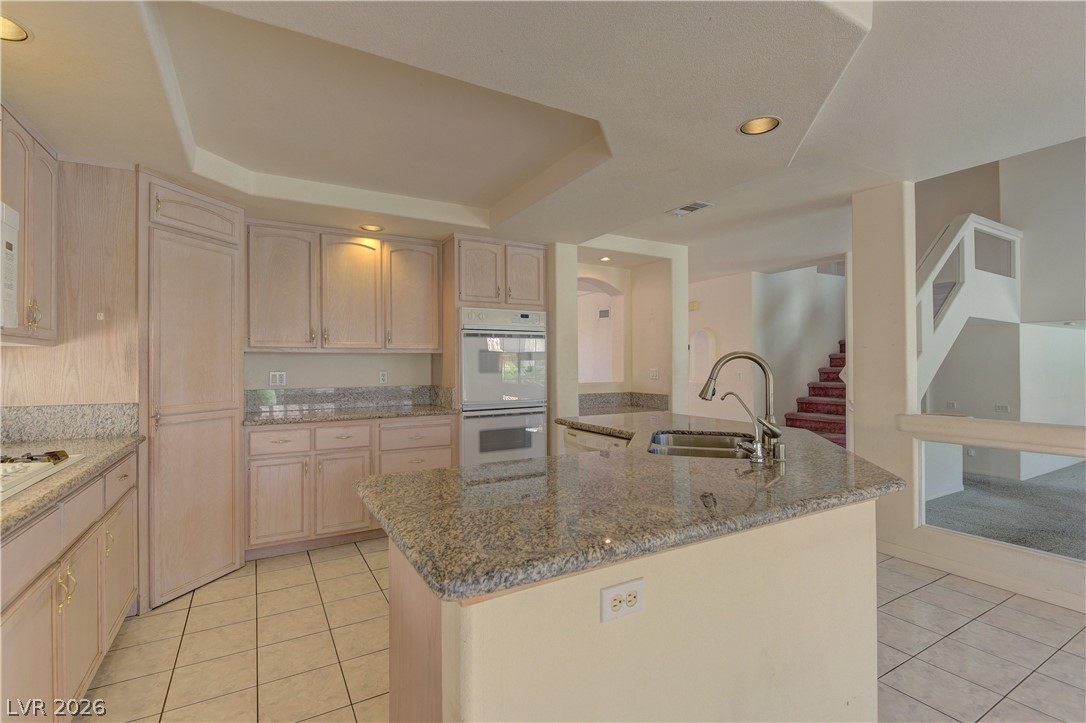 11 Old Lake Circle
