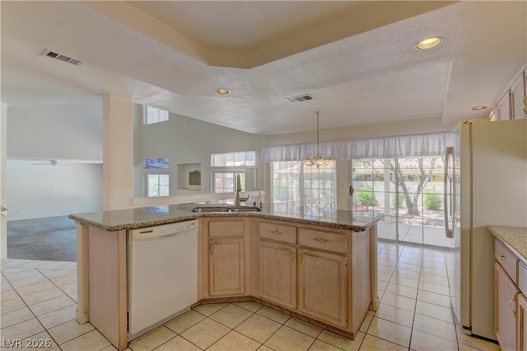 11 Old Lake Circle
