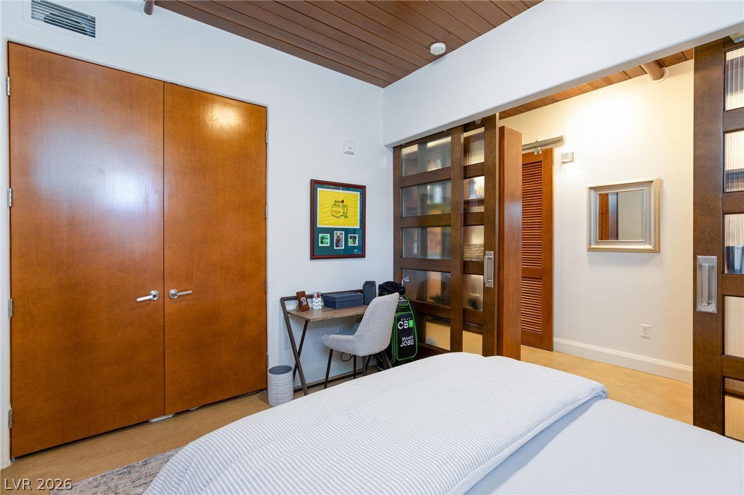 11441 Allerton Park Drive 401