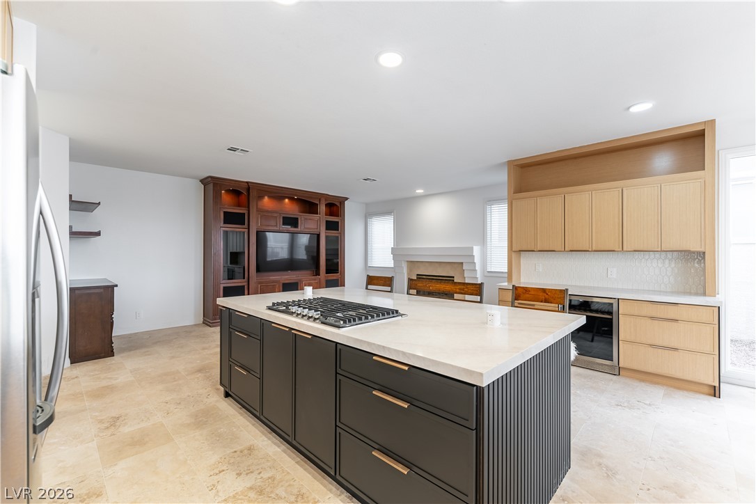 2208 Bay Hill Drive