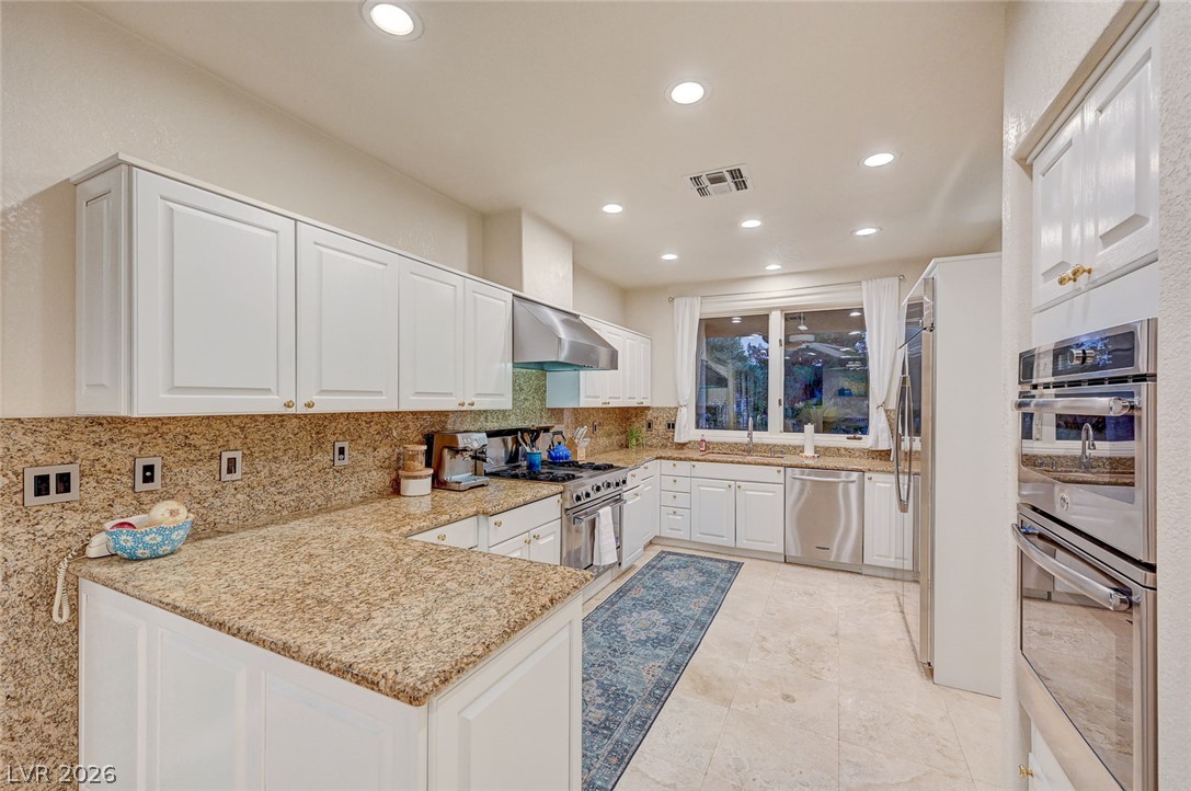 7995 Rio Rico Drive