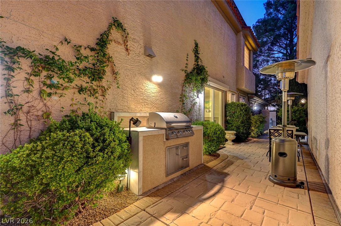 7995 Rio Rico Drive