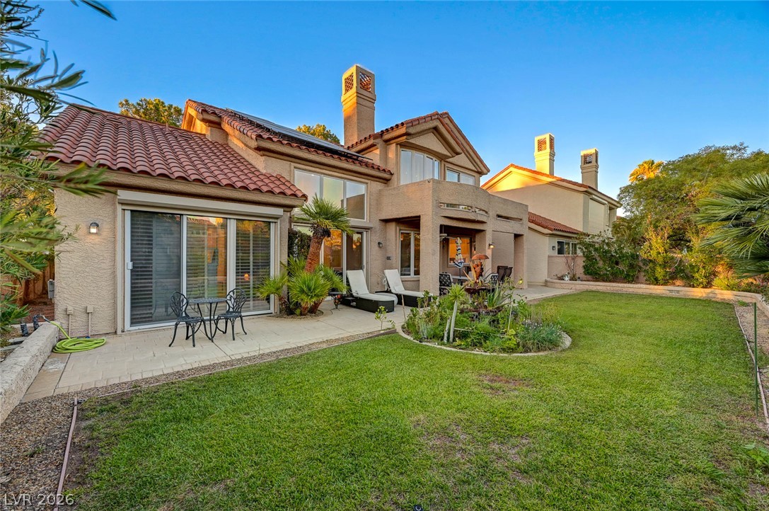 7995 Rio Rico Drive