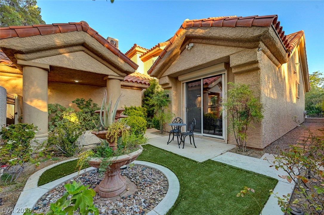 7995 Rio Rico Drive