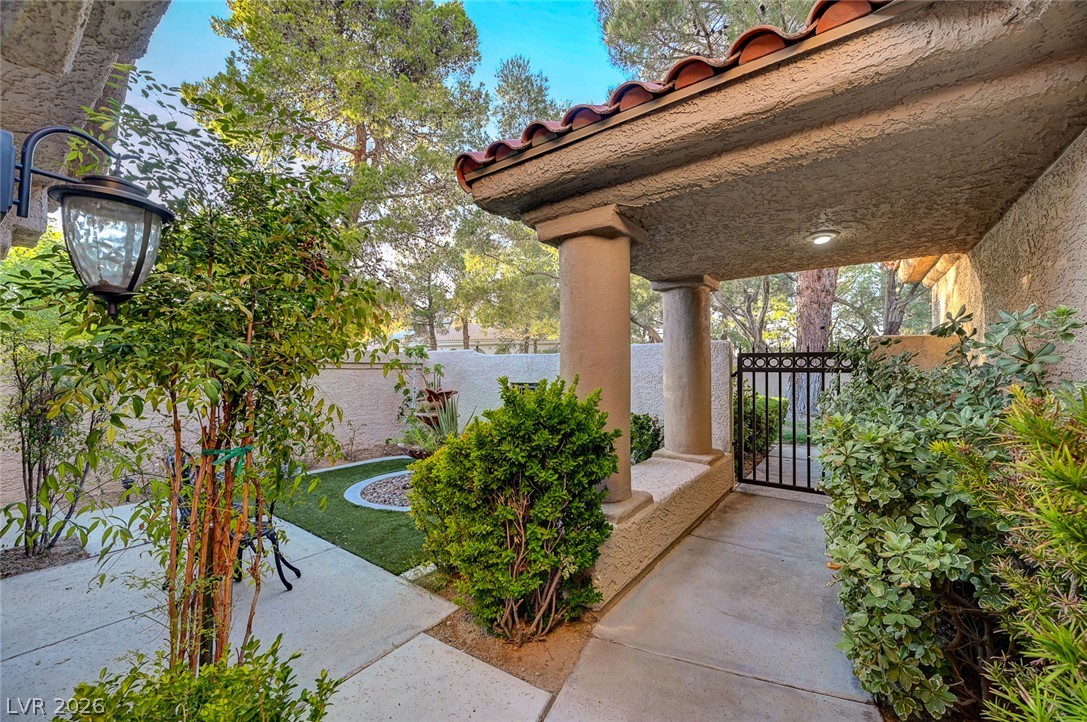 7995 Rio Rico Drive