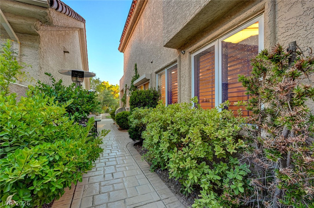 7995 Rio Rico Drive