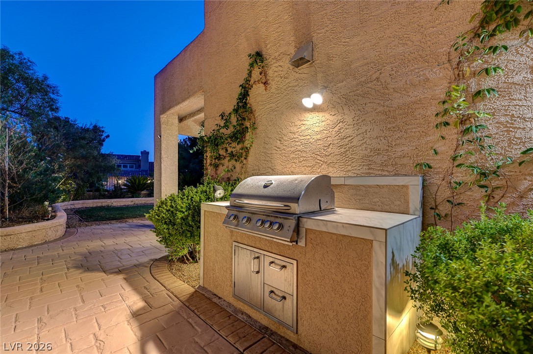 7995 Rio Rico Drive