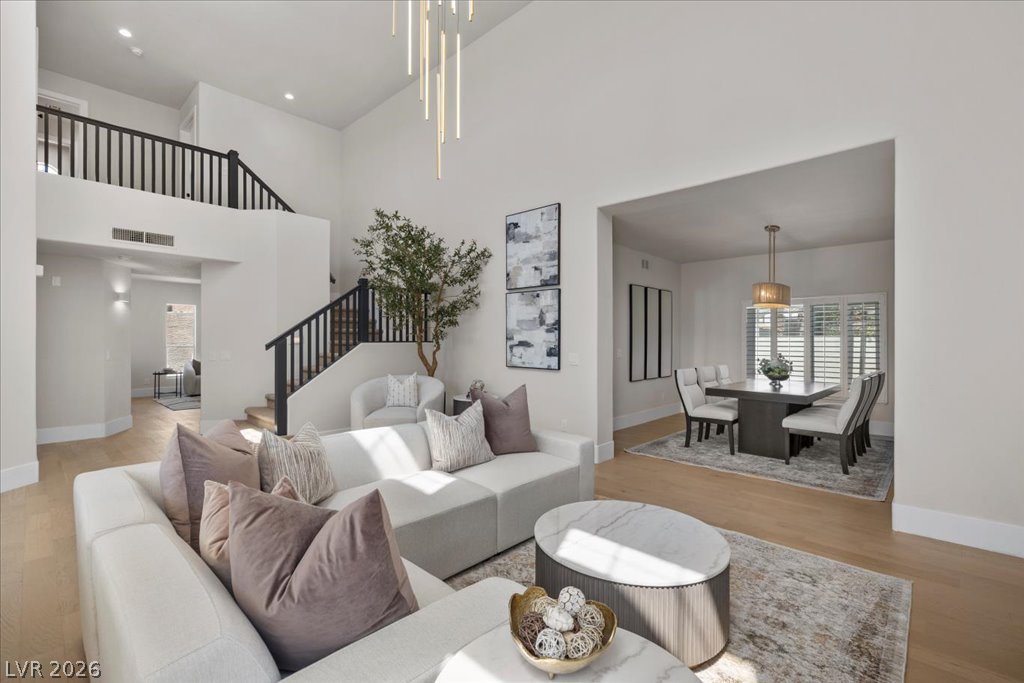 8024 Shorecrest Drive