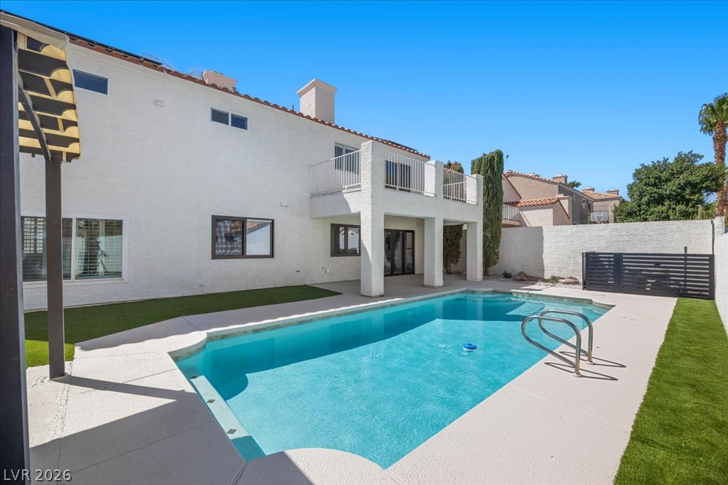 8024 Shorecrest Drive