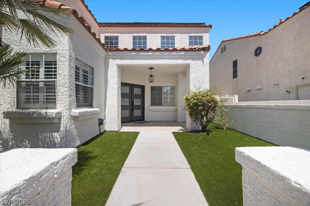 8024 Shorecrest Drive