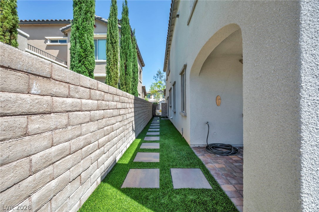 11805 Barona Mesa Avenue