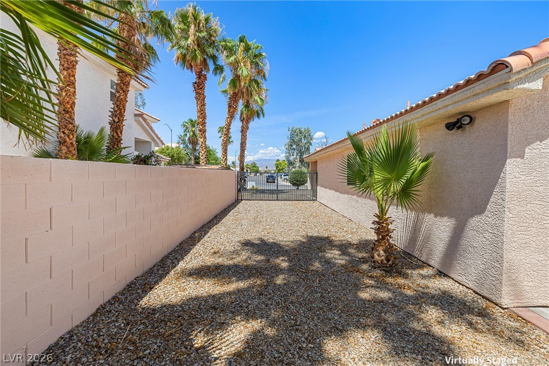 7113 Utopia Way