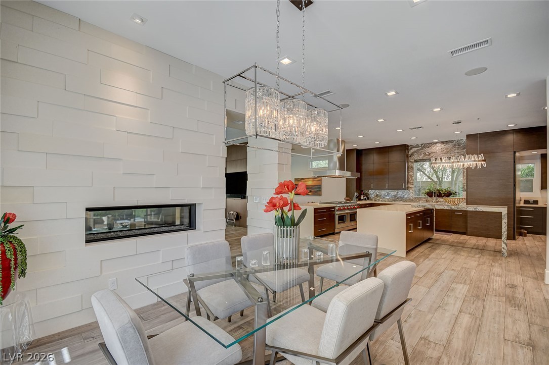 11827 Oakland Hills Drive