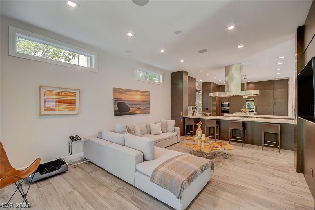 11827 Oakland Hills Drive